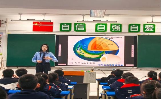 重庆市万州区应急管理局开展防震减灾知识进校园宣传活动